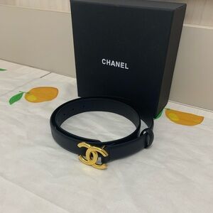 CHANEL Elegant Black Belt with Gold Buckle